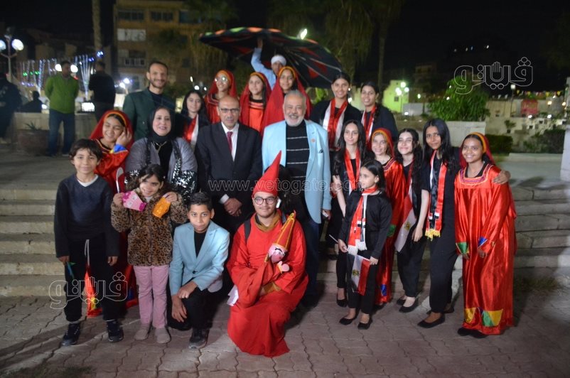 بالتنورة والأزياء الفلكلورية، القومي لثقافة الطفل يفتتح ليالي رمضان بالسيدة زينب (32)