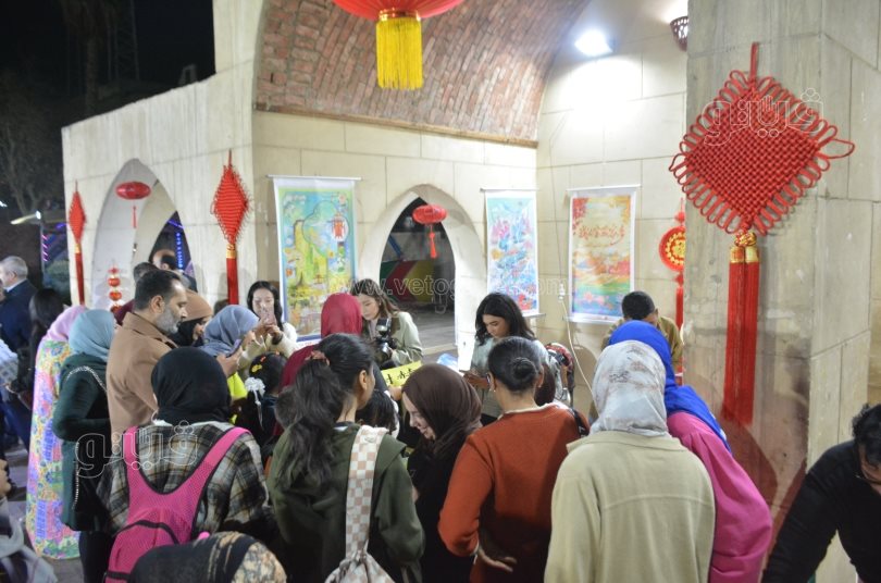 بالتنورة والأزياء الفلكلورية، القومي لثقافة الطفل يفتتح ليالي رمضان بالسيدة زينب (2)