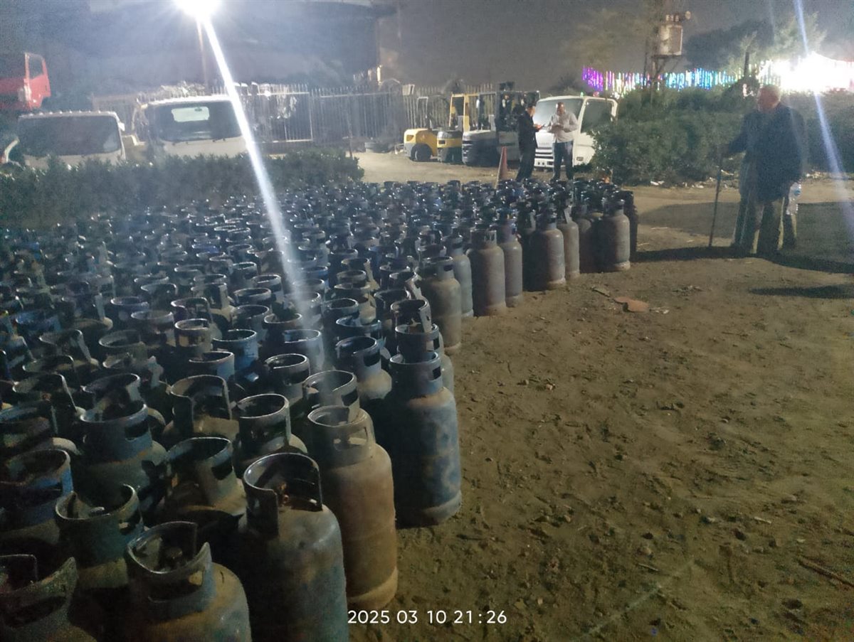 حادث انقلاب انابيب البوتاجاز بالطريق الزراعي،فيتو