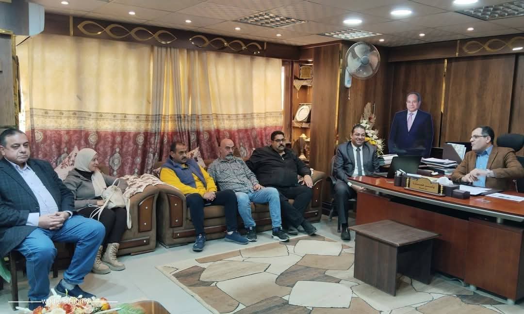 وكيل الوزارة يجتمع بالصحفيين 