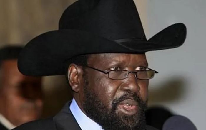 سيلفا كير، فيتو