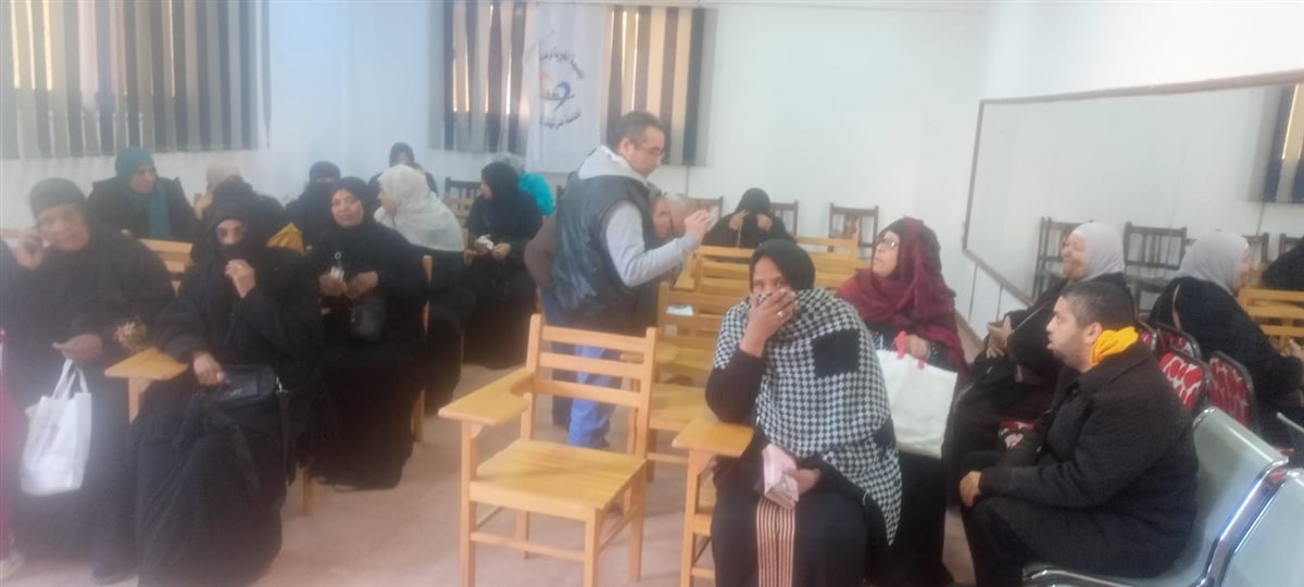 جانب من امتحانات فصول محو الأمية،فيتو