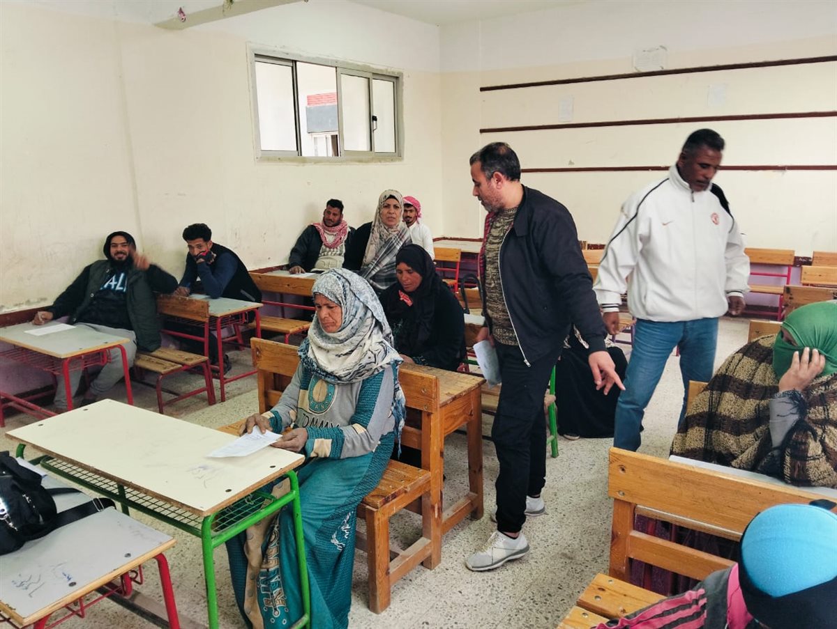 جانب من امتحانات فصول محو الأمية،فيتو