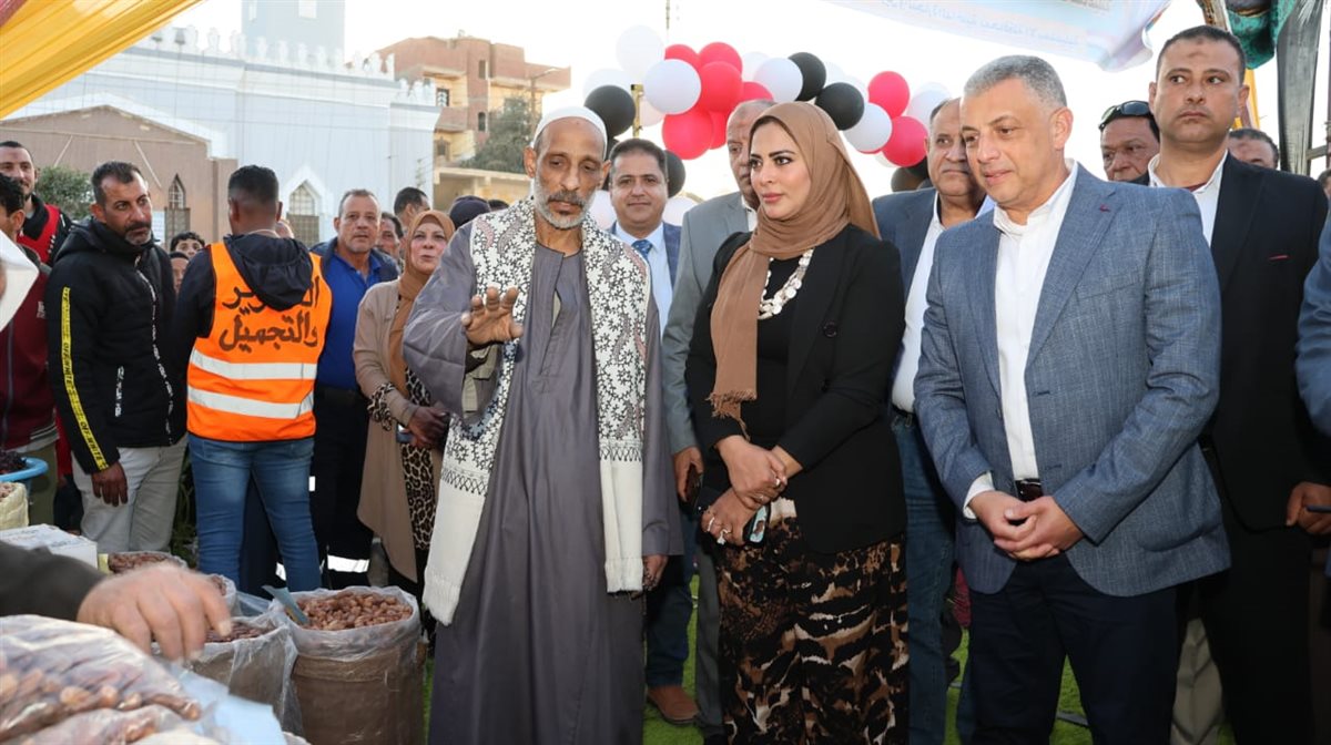 جانب من الافتتاح،فيتو