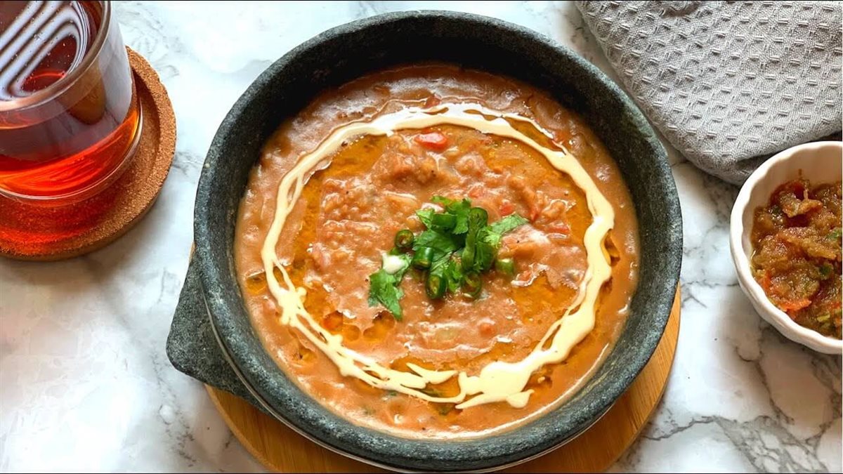 الفول بالطحينة 