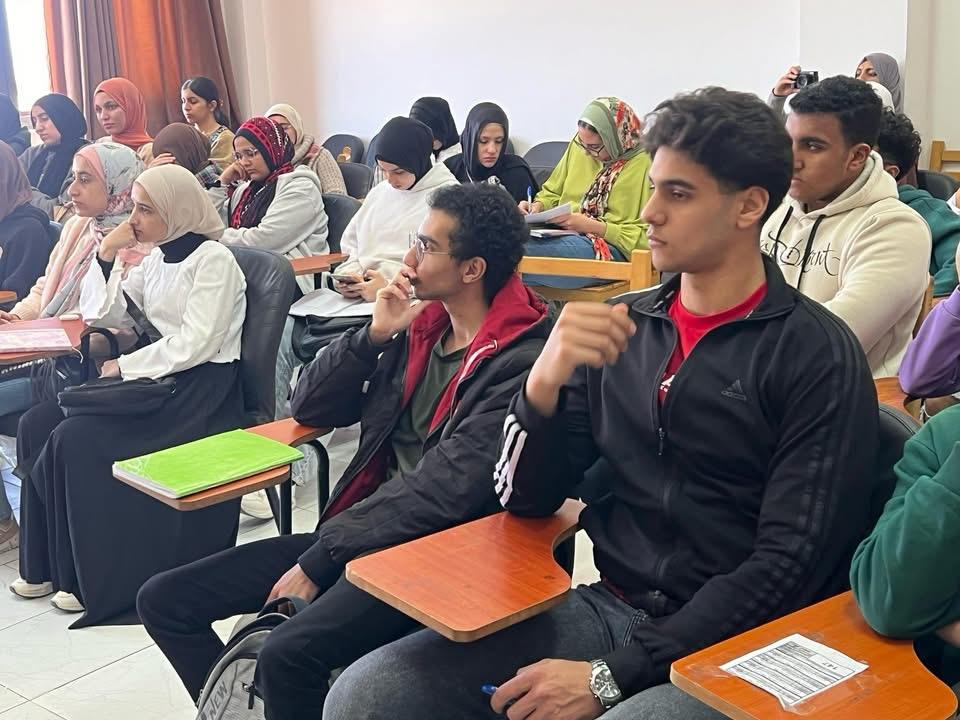 جانب من فعاليات الندوة، فيتو