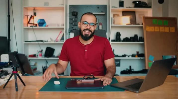 أحمد أبو زيد أشهر صانع محتوى تعليمي، فيتو