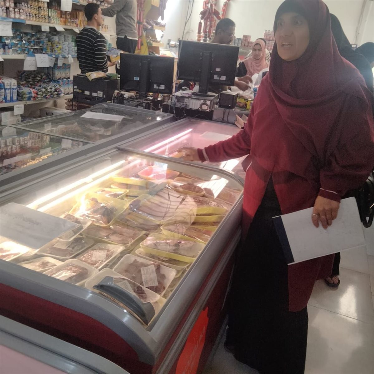 جانب من الحملات،فيتو