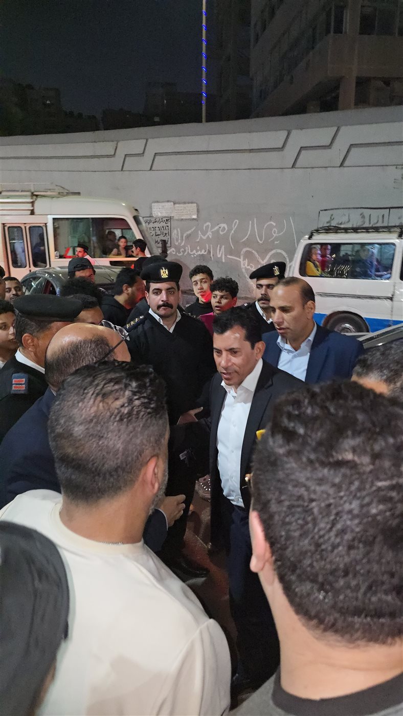 وزير الشباب والرياضة يلتقي شباب المطرية بعد حفل إفطار 15 رمضان