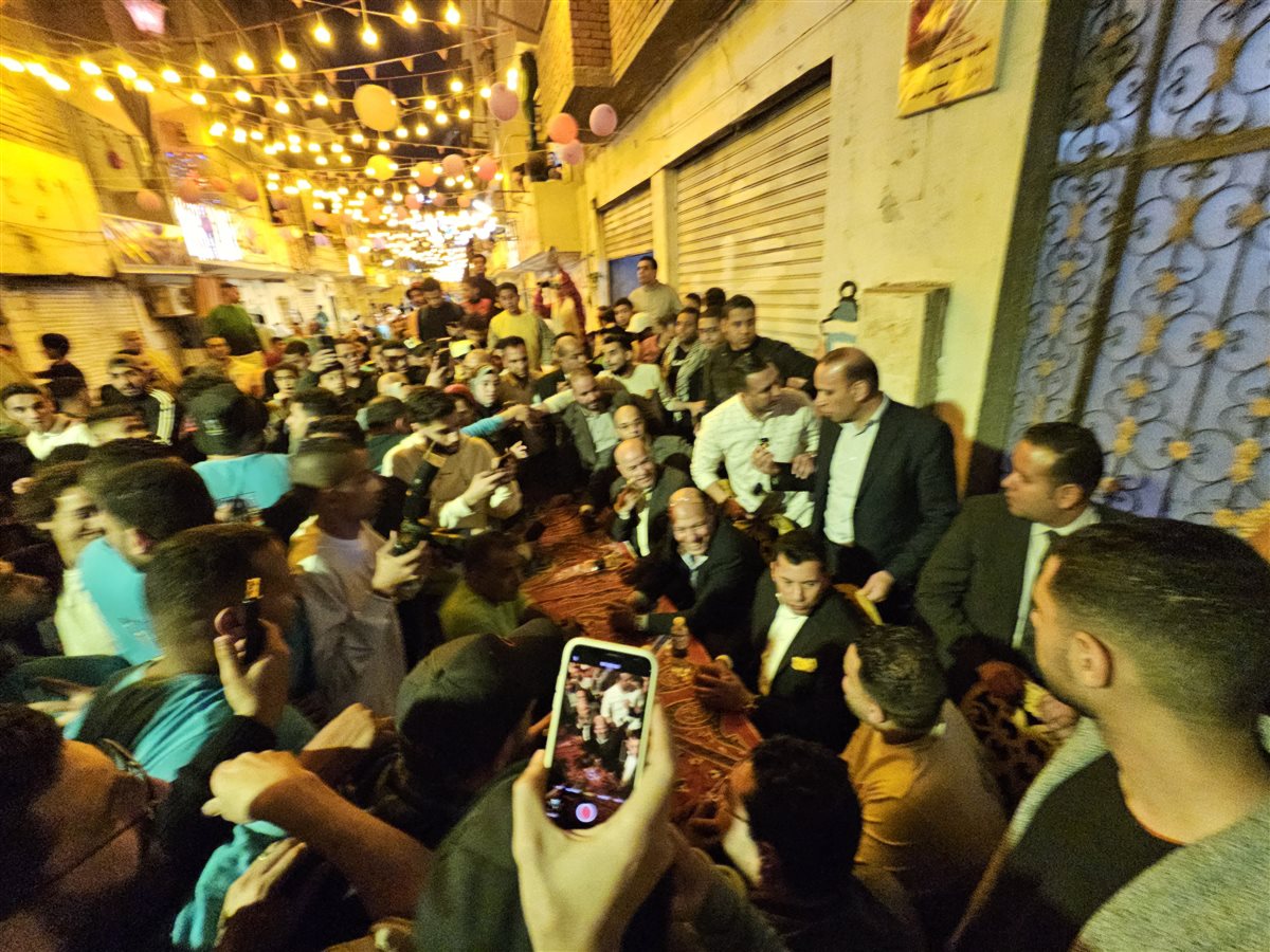 وزير الشباب والرياضة يلتقي شباب المطرية بعد حفل إفطار 15 رمضان