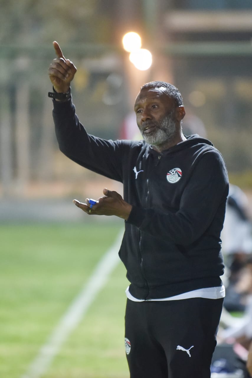 أحمد الكاس، فيتو