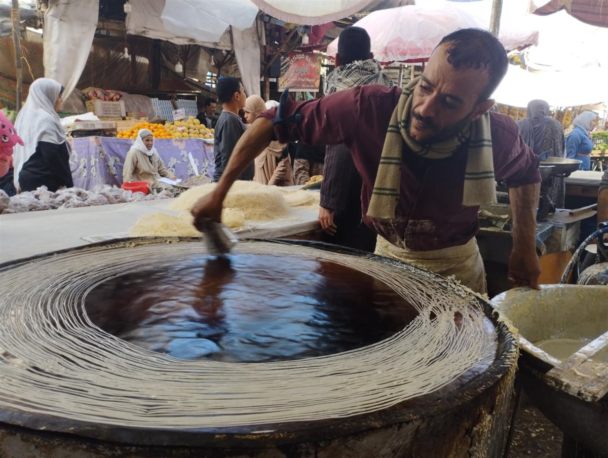 صناعة الكنافة اليدوية بالبحيرة، فيتو