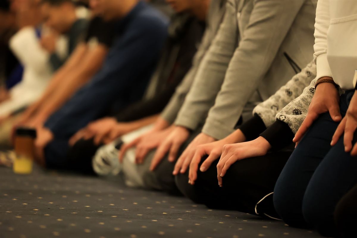 موعد اذان الظهر 