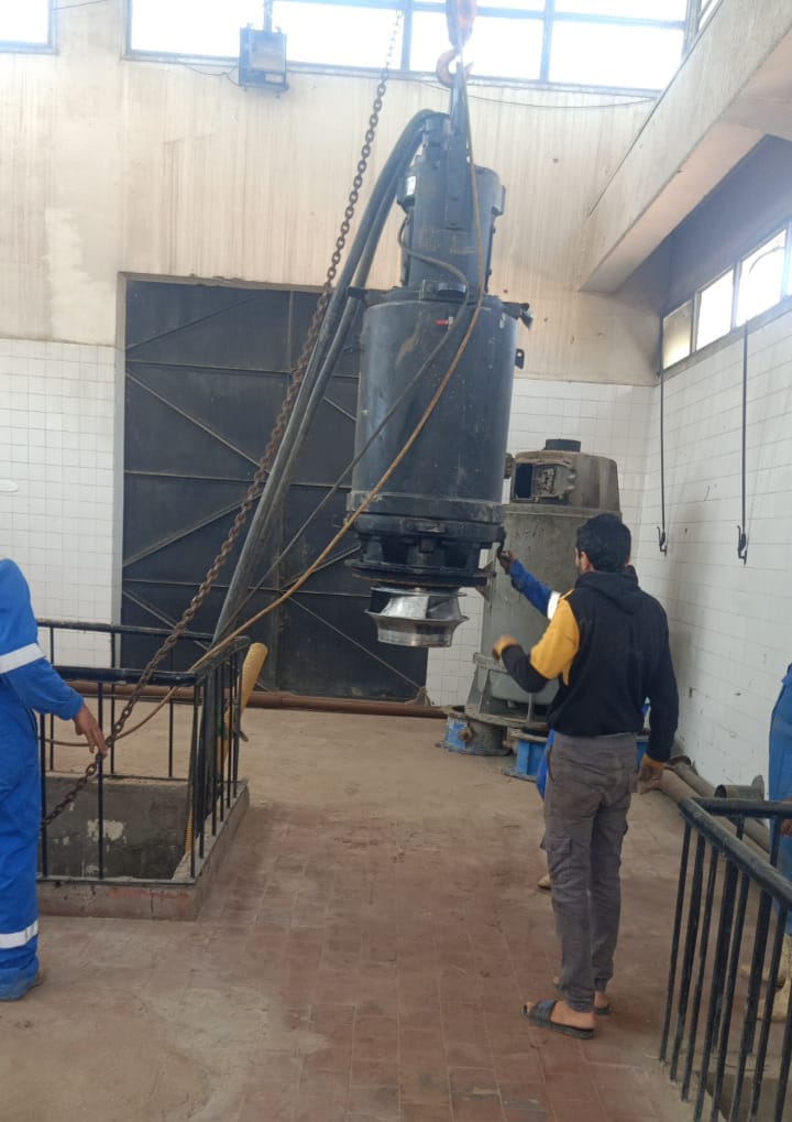 جانب من أعمال الصيانة،فيتو