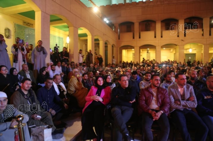 إقبال جماهيري كبير، الشيخ ياسين التهامى يبدع بأنشودة أنا المحب بالأوبرا (12)