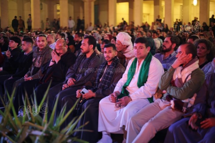 إقبال جماهيري كبير، الشيخ ياسين التهامى يبدع بأنشودة أنا المحب بالأوبرا (18)