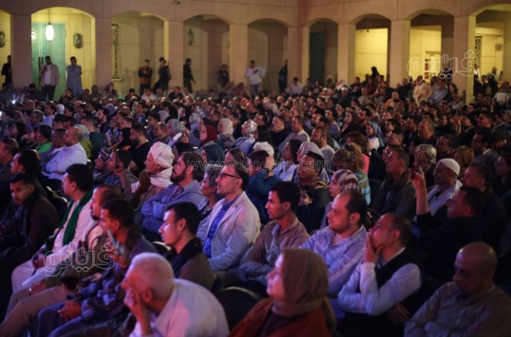 إقبال جماهيري كبير، الشيخ ياسين التهامى يبدع بأنشودة أنا المحب بالأوبرا (1)