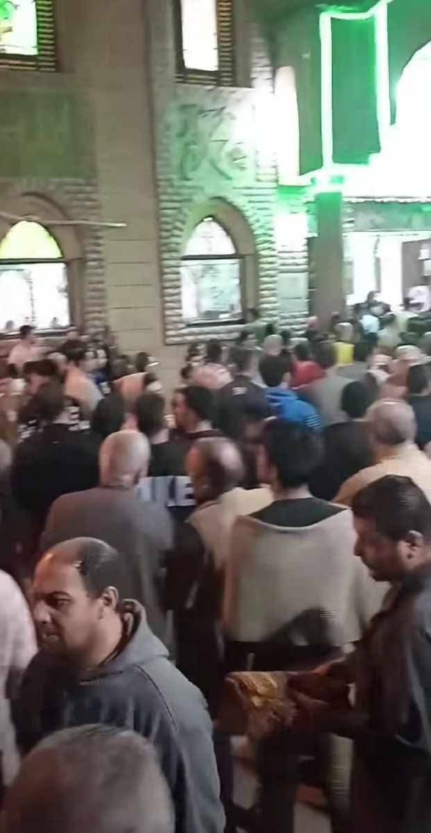 تشييع جثمان طالب توفا علي يد 3اشخاص بالقليوبية،فيتو 