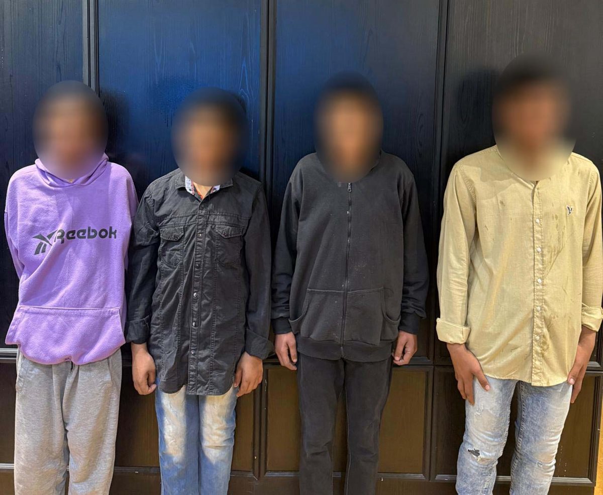 الأمن يكشف ملابسات فيديو إلقاء الصبية أكياس مياه على السيارات بدمياط 