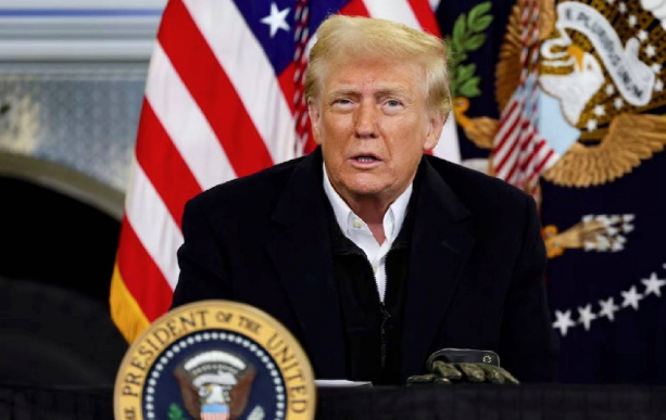 ترامب يوقف ميزانية صوت أمريكا والحرة، فيتو