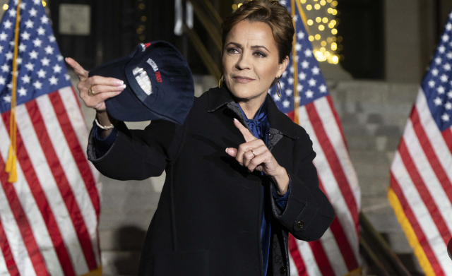 كاري ليك ترفض مقابلة مسئولي الإعلام في أمريكا، فيتو