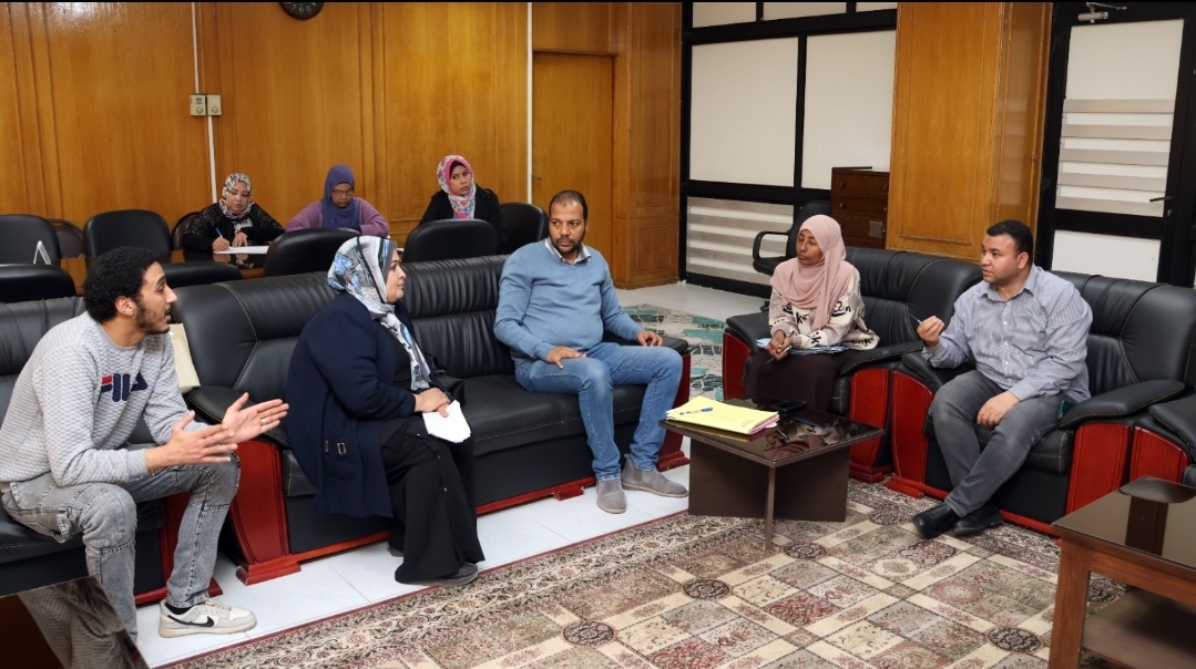 جانب من الاجتماع، فيتو