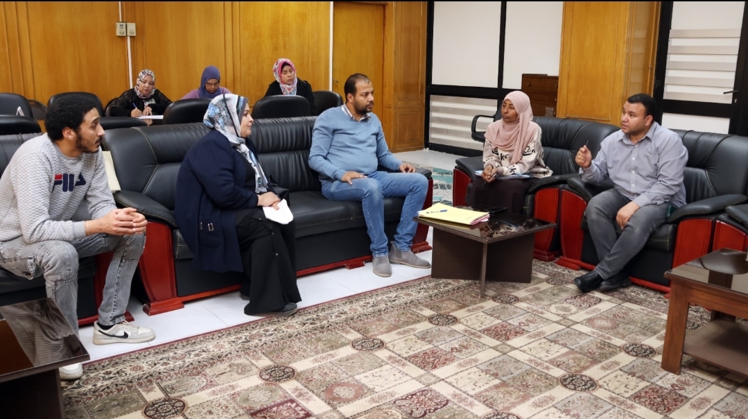 جانب من الاجتماع، فيتو