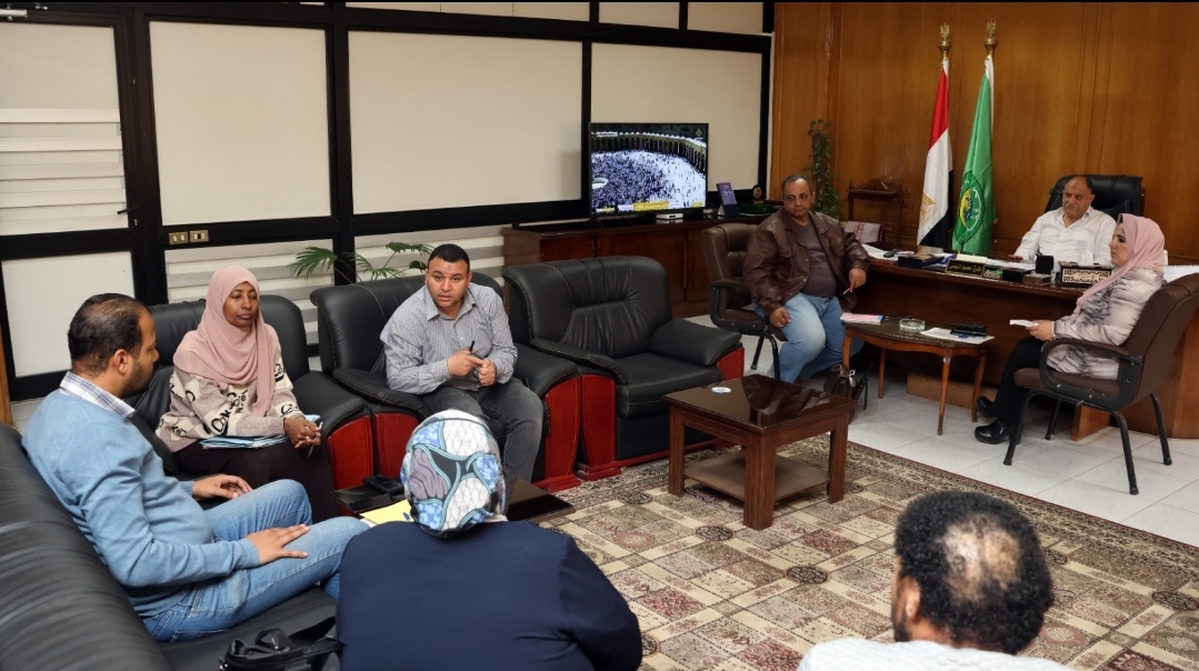 جانب من الاجتماع، فيتو