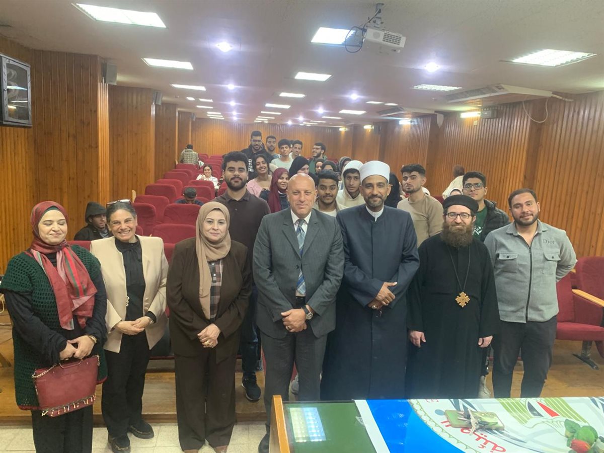 جانب من فعاليات الندوة،فيتو