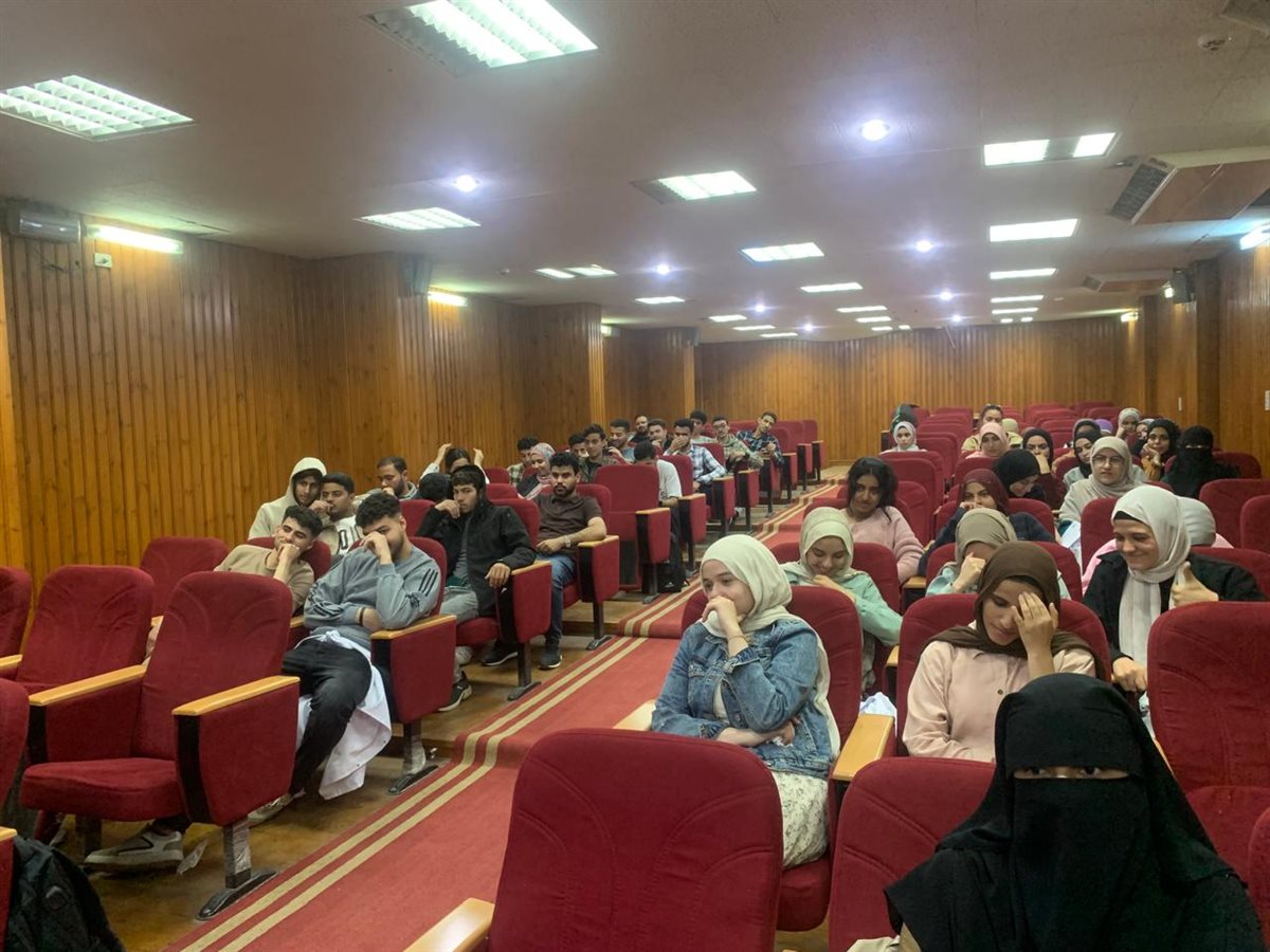 جانب من فعاليات الندوة،فيتو