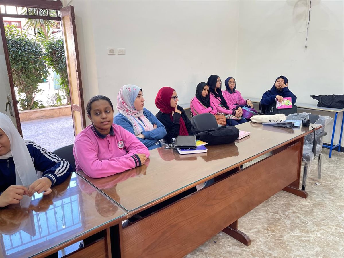 جانب من فعاليات الندوة،فيتو