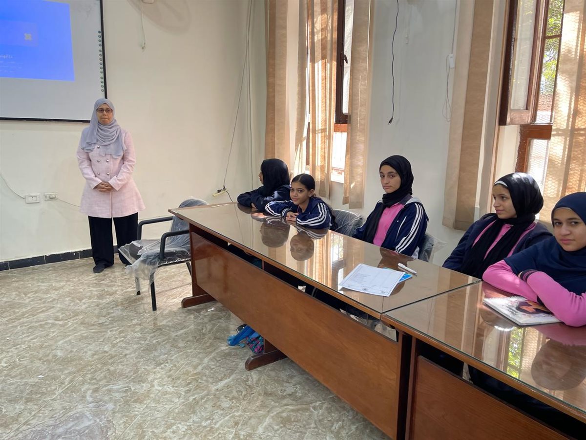 جانب من فعاليات الندوة،فيتو