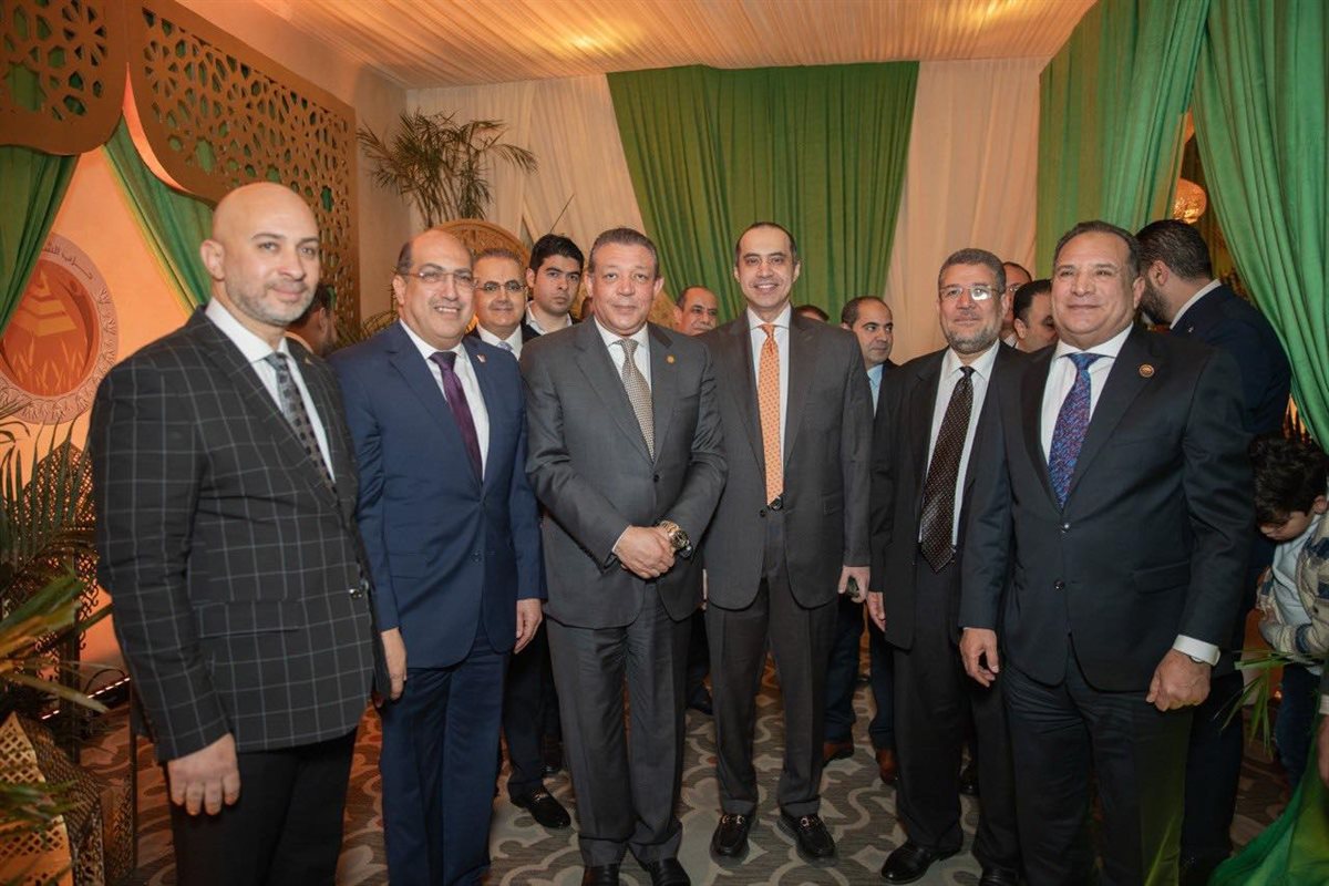 مختار جمعة بصحبة المستشار محمود فوزي وحازم عمر 