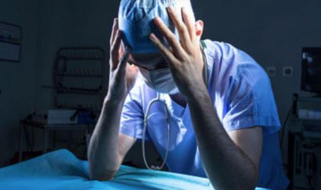 الخطأ الطبي المعتاد، فيتو