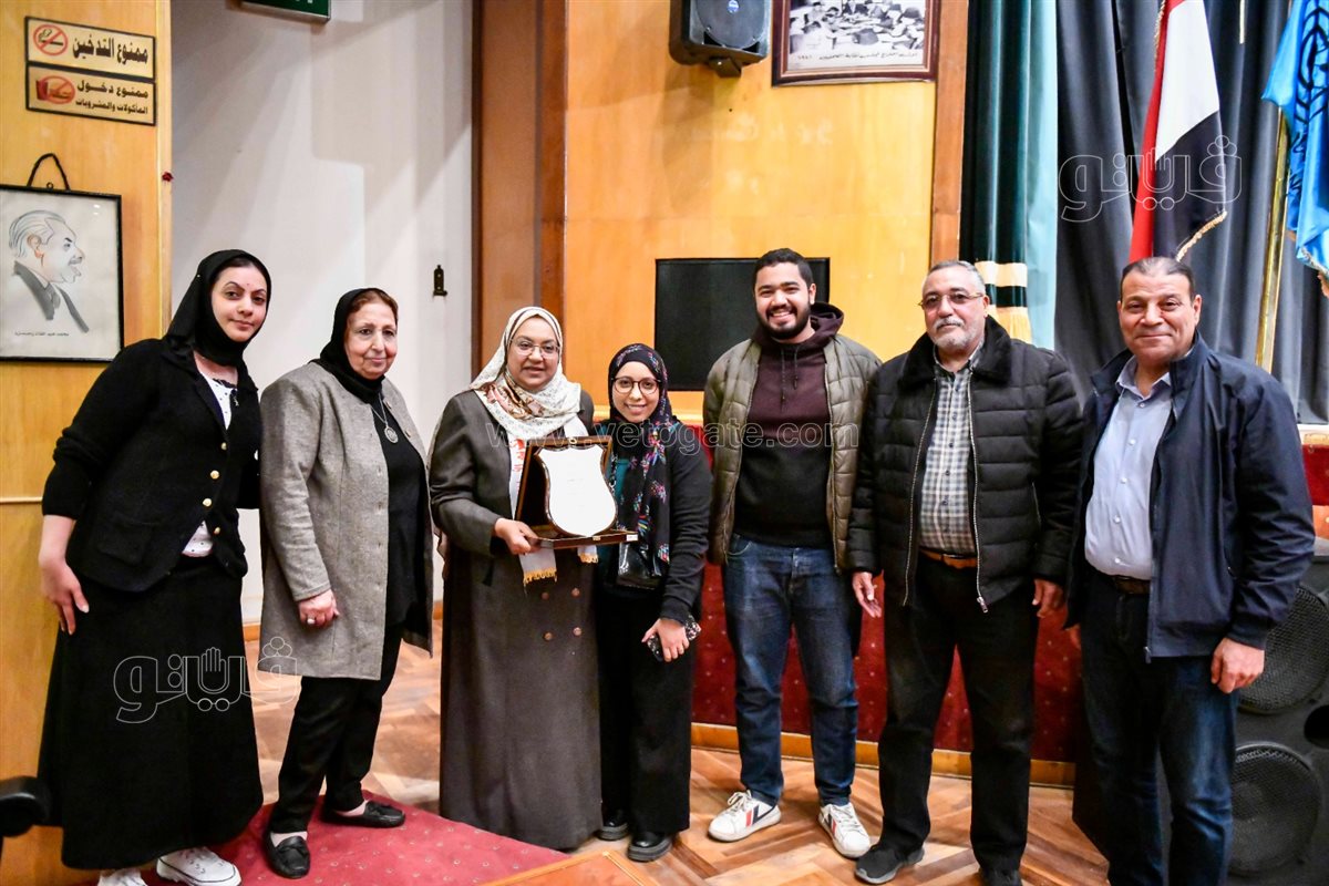 لجنة المرأة بالصحفيين تكرم الزميلة أماني عبده أمًا مثالية (9)