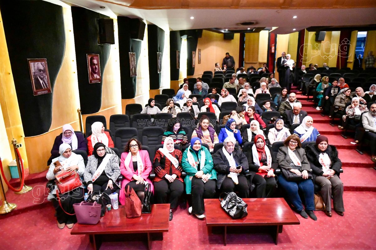  حفل لجنة المرأة بالنقابة لتكريم الصحفيات الأمهات المثالية (8)