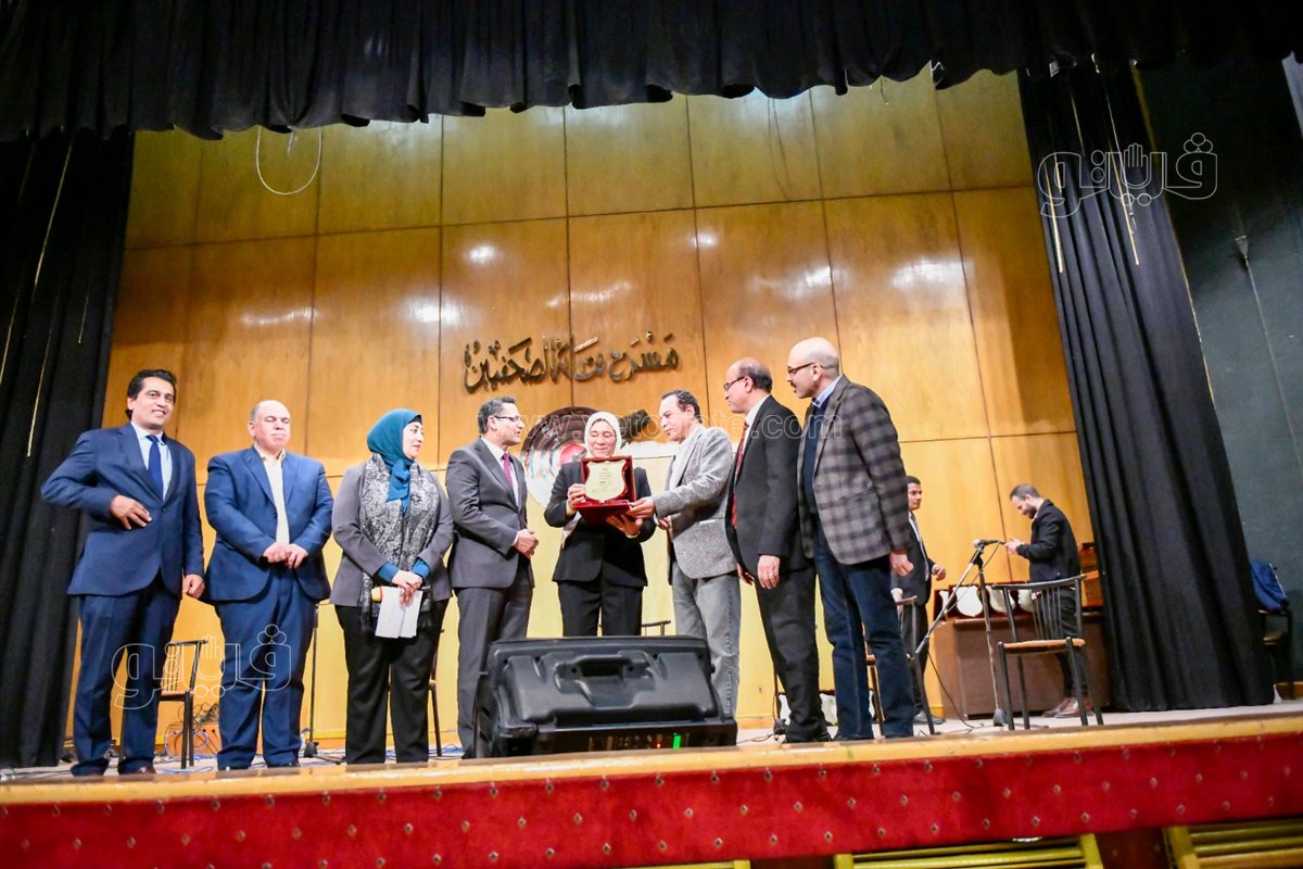  حفل لجنة المرأة بالنقابة لتكريم الصحفيات الأمهات المثالية (13)