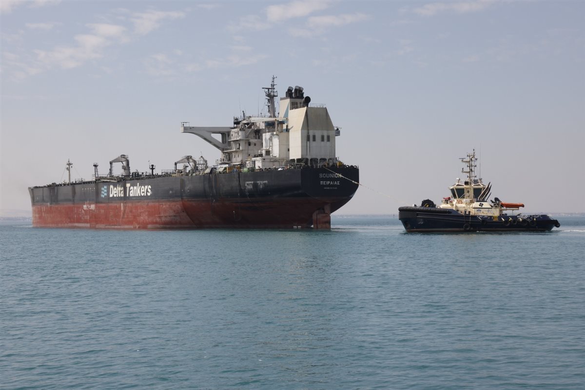 الملاحة في قناة السويس، فيتو