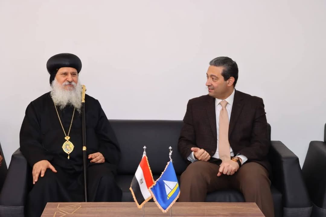 نيافة الحبر الجليل الأنبا ماركوس، أسقف دمياط وكفر الشيخ والبراري يهنئ المحافظ بالعيد