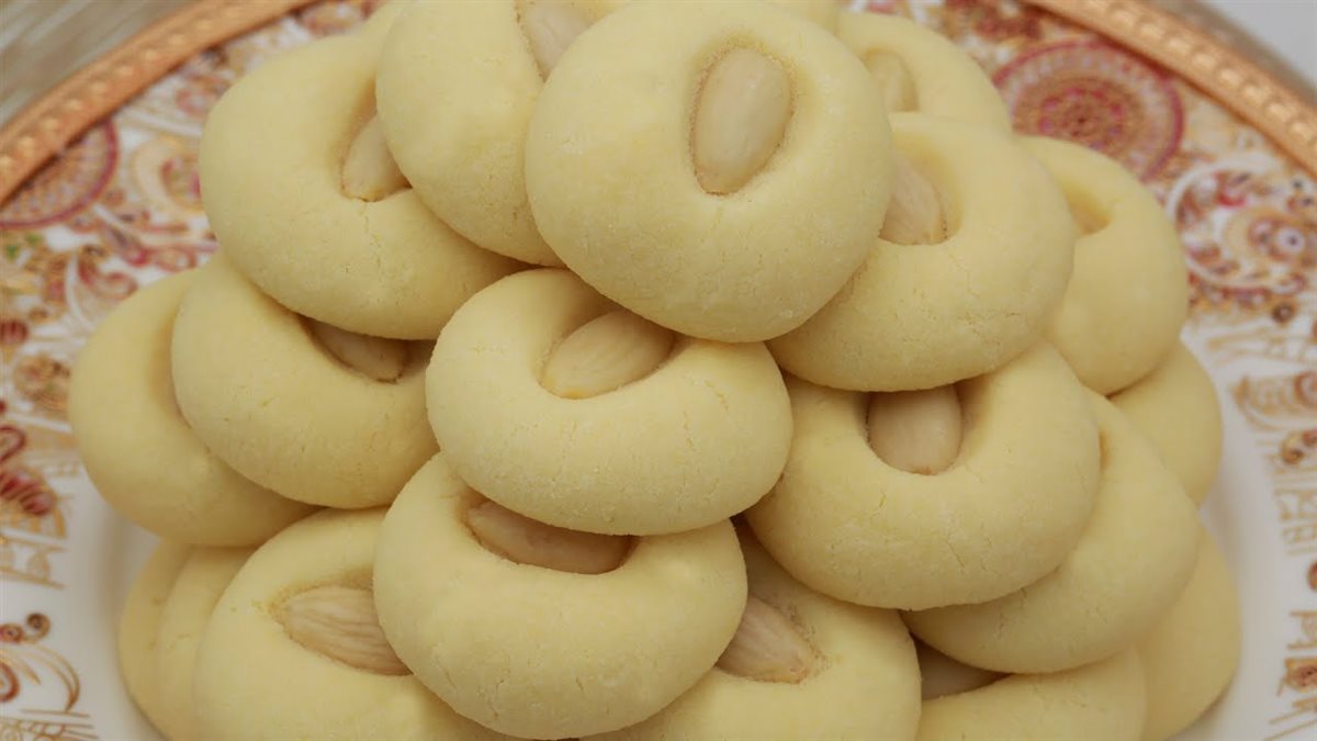 طريقة عمل الغريبة فى البيت 