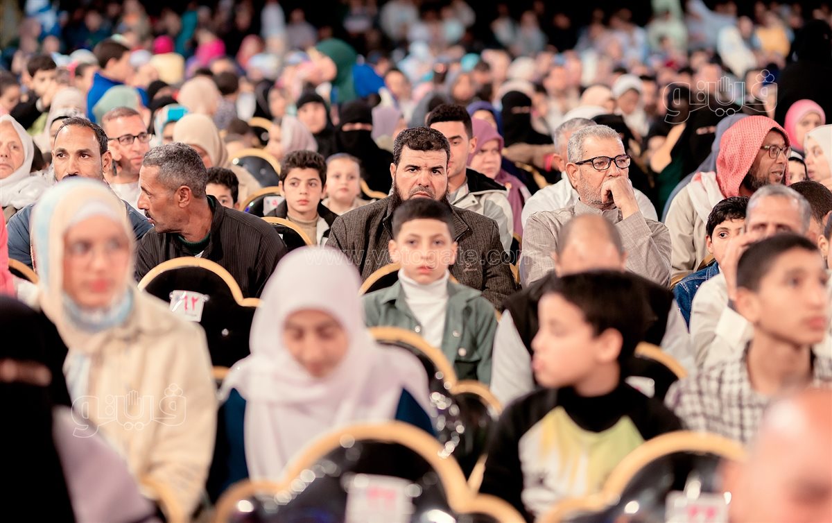 جانب من  احتفالية تكريم حفظة القرآن الكريم بالقرية العاشرة مدرسة، فيتو