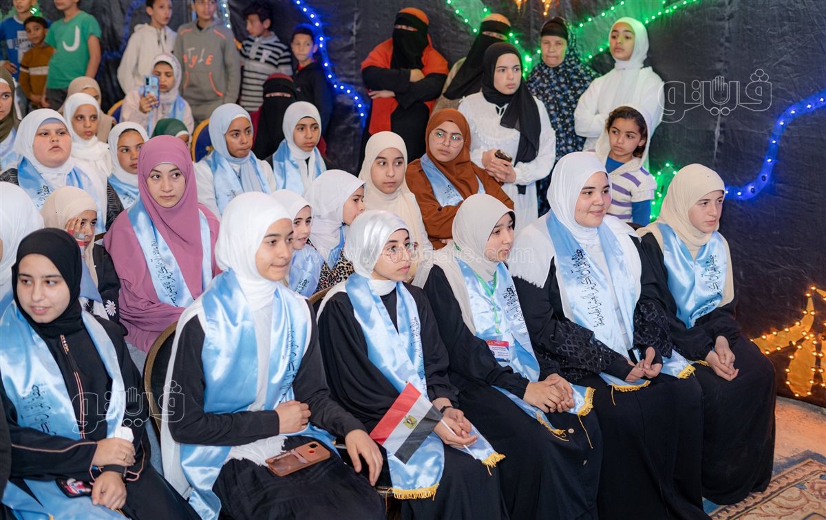 جانب من  احتفالية تكريم حفظة القرآن الكريم بالقرية العاشرة مدرسة، فيتو