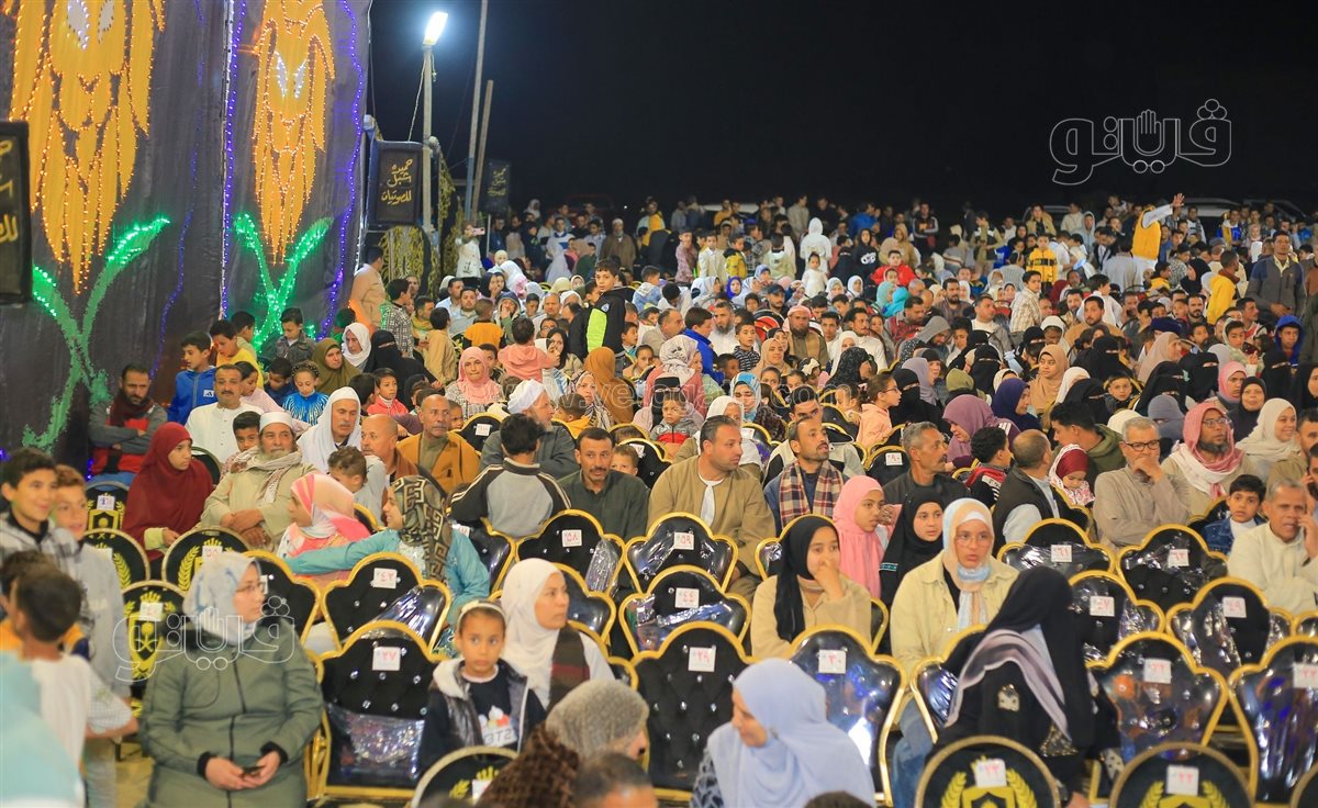 جانب من  احتفالية تكريم حفظة القرآن الكريم بالقرية العاشرة مدرسة، فيتو