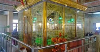 ضريح أبي الحسن الشاذلي، فيتو