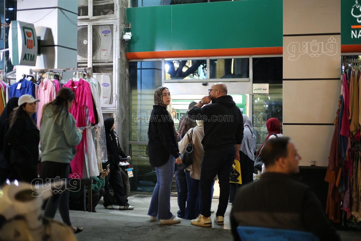 إقبال على محلات ألعاب الأطفال في حدائق المعادي بليلة عيد الفطر (3)