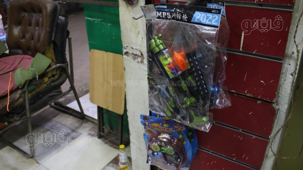 إقبال على محلات ألعاب الأطفال في حدائق المعادي بليلة عيد الفطر (13)