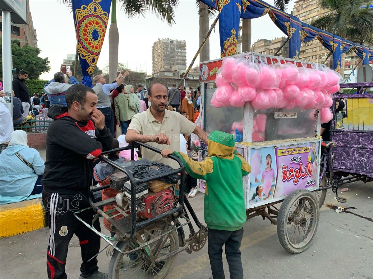 فرحة عيد الفطر في مساجد مصر (20)