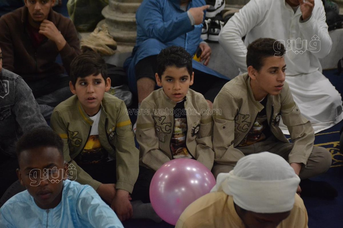 فرحة عيد الفطر في مساجد مصر (36)