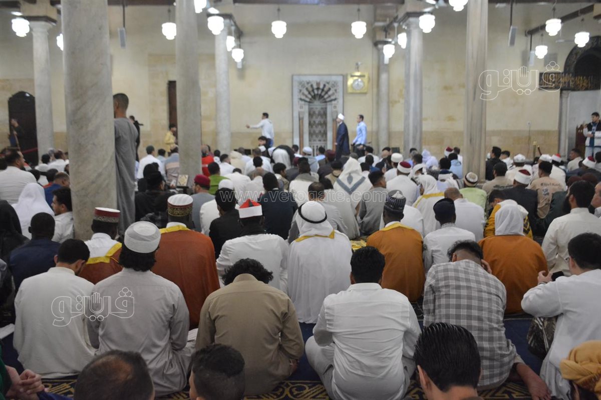 فرحة عيد الفطر في مساجد مصر (39)