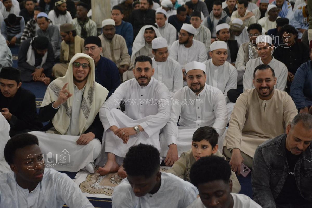 فرحة عيد الفطر في مساجد مصر (40)